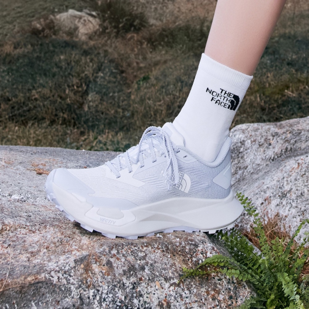 ザ・ノース・フェイス NS97R04A 女性用ヴェクティブ・エンダーレス 4_アッシュ