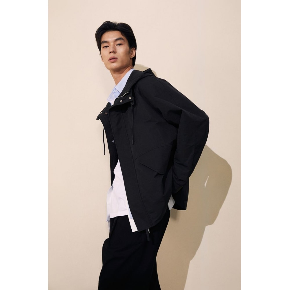 H&M ルーズフィット撥水コーティングユーティリティジャケットブラック