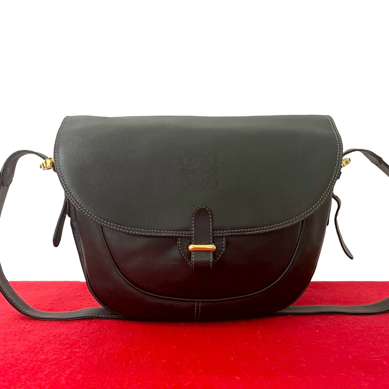 ヴィンテージ アナグラム ロゴショルダーバッグ レザー ブラック 54459