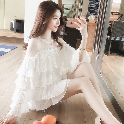 フリルブラウス トップス ブラウス 袖あり 長袖 ラウンドネック フリル 透け感 シースルー かわいい 大人可愛い きれいめ シンプル カジュアル 大人 上品 おしゃれ お洒落 大人可愛い 大人女子