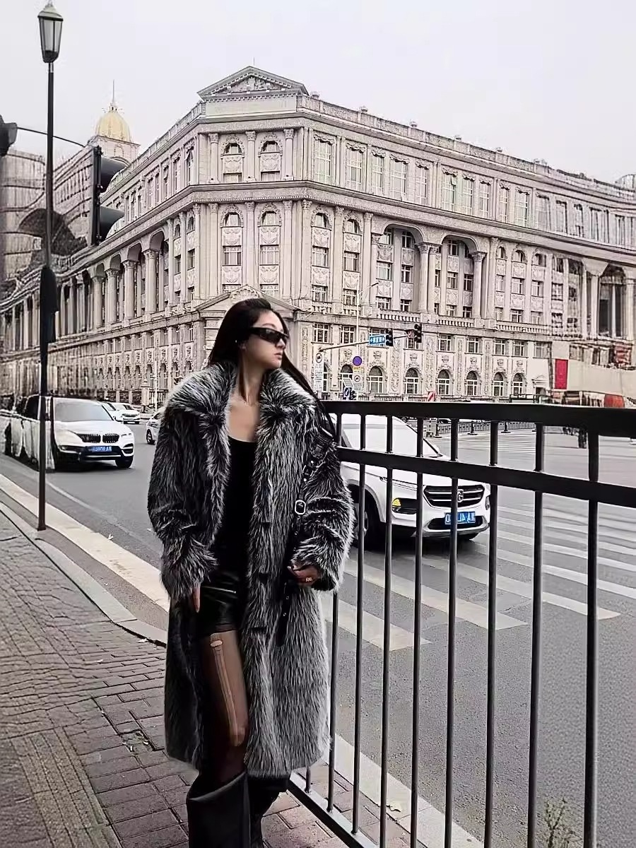 アウターファー毛皮アウターレディース おしゃれ 皮毛一体 人工 防寒 ゆったり 福袋 厚手 トップス 人気なリプニット 【2枚購入で AWアウター 毛皮コート 暖かい 大きいサイズ 2oo円OFF