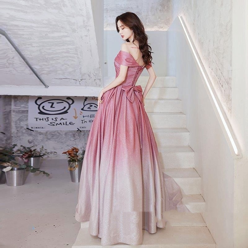パーティードレス カラードレス オフショルダー ピンク 結婚式 披露宴 Aラインドレス ピアノ演奏会