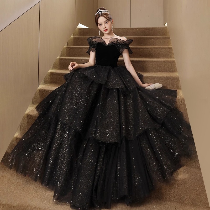 黒い肩のタキシードの女性のハイエンドの軽い豪華な大衆の成人式の蓬蓬のスカートの晩餐会は芸考の高級感を主宰します 6,552円