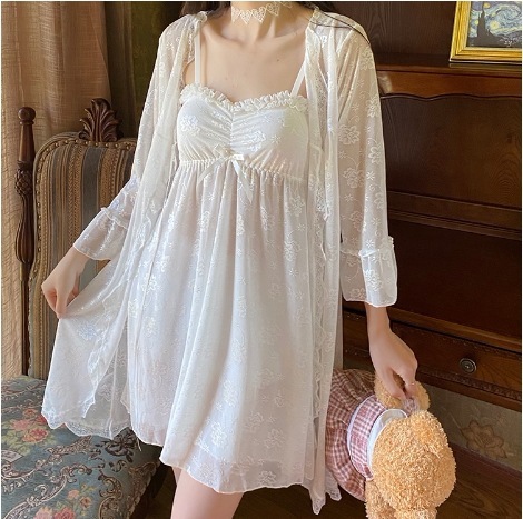 パジャマ 部屋着 寝巻き ナイトウェア ガウン ネグリジェ ミニ ミニ丈 ショート ショート丈 膝上 ノースリーブ Aライン 切り替えデザイン レース 刺繍 チュール シフォン フリル リボン