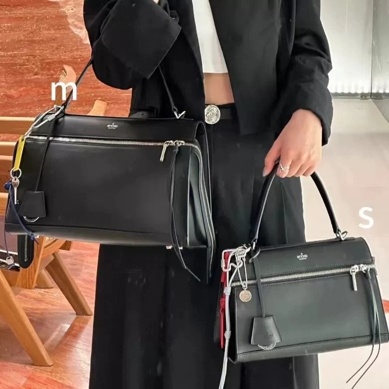 バッグトートバッグレデイースバッグハンドバッグショルダーバッグトートバッグ2024冬新品本革レザー4サイズ大容量通勤斜め掛けブラック