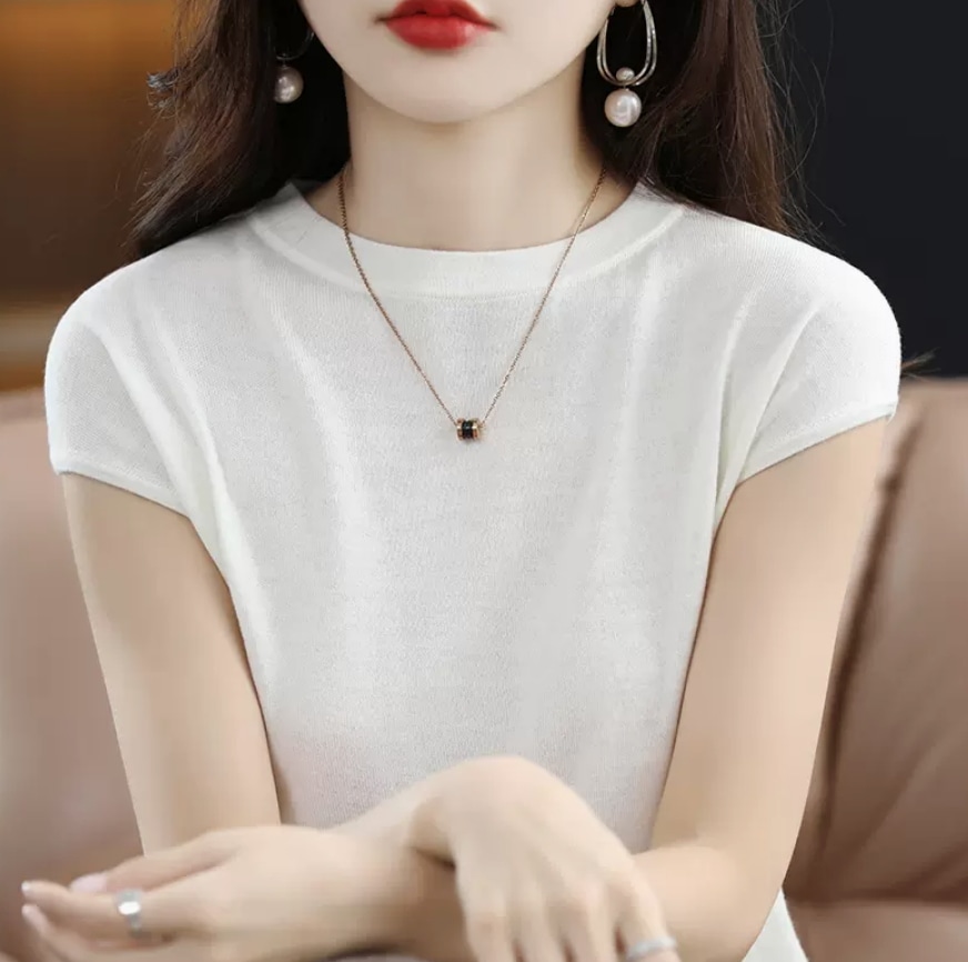 トップス デート カットソー ニットソー スリム タイト 細身 かわいい 大人可愛い きれいめ シンプル カジュアル 大人 上品 おしゃれ お洒落 主役級 存在感 夏 10代 20代 30代