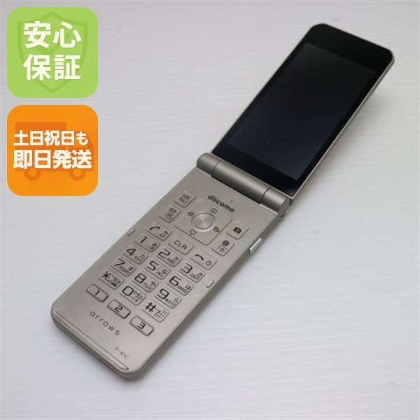 新品同様 arrows ケータイ ベーシック F-41C ゴールド スマホ 白ロム 中古 土日祝発送OK 107