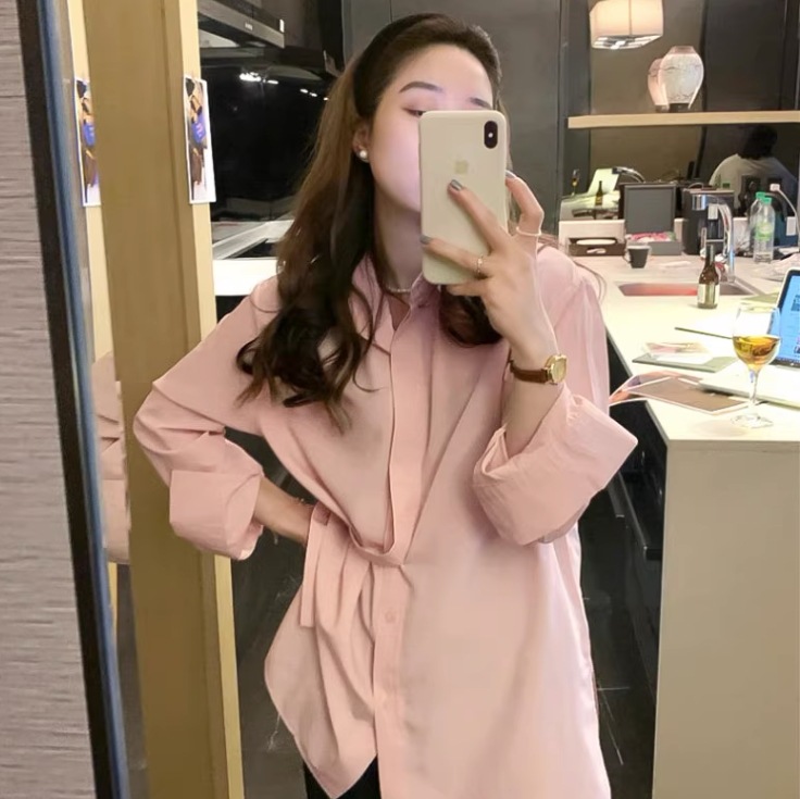 カジュアルロングシャツ 個性的デザイン レディース シャツ ブラウス 前開き ロング 長袖 Vネック 襟付き アシンメトリー ストレート Iライン シフォン ウエストマーク かわいい 大人可愛い