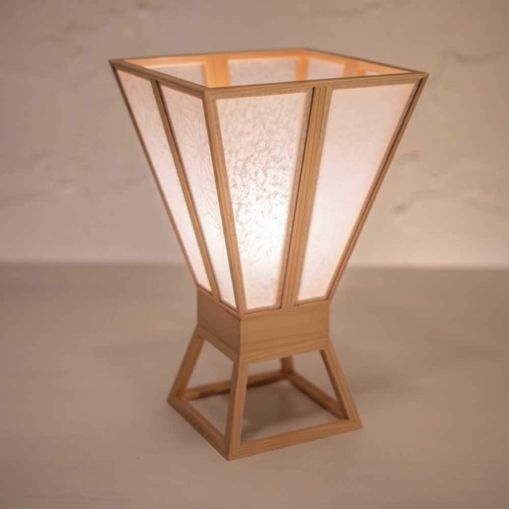 和風スタンドライト　行灯　杯 hai　高さ29cm　和紙模様：麻の葉＋春雨　杉材と強化和紙の照明器具　LED電球対応