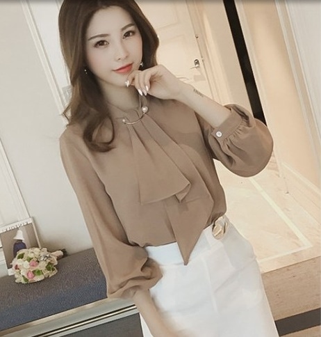 2285.パールピンボウタイシフォンとろみシャツブラウス(ブラウン) 2019 春夏 新作 大人 かわいい カジュアル OL 20代 30代 デート服 女子会 通勤 OL オフィス キレイめ
