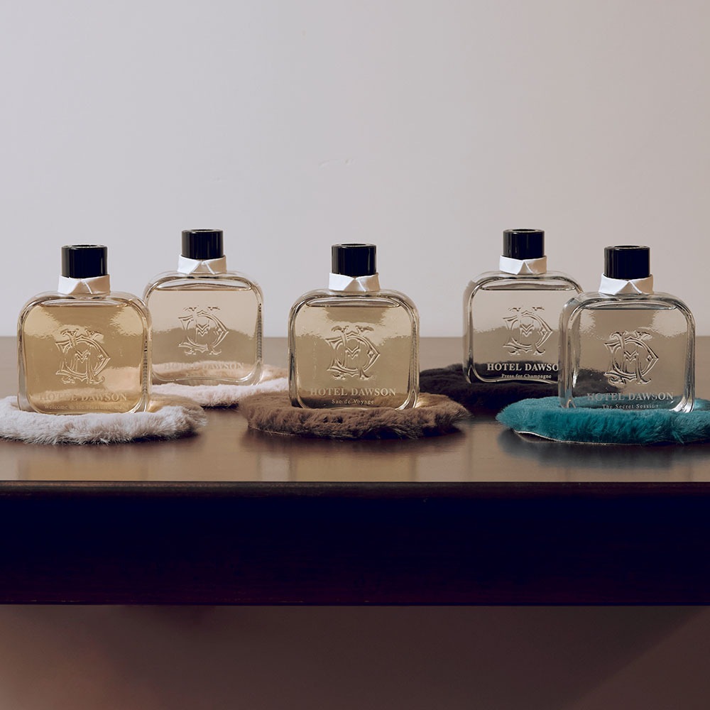 ディフューザー 250ml + ファーコースター + リード 5EA / 7種の香り / Press for Champagne / Jardin Midnight / Late Checkout