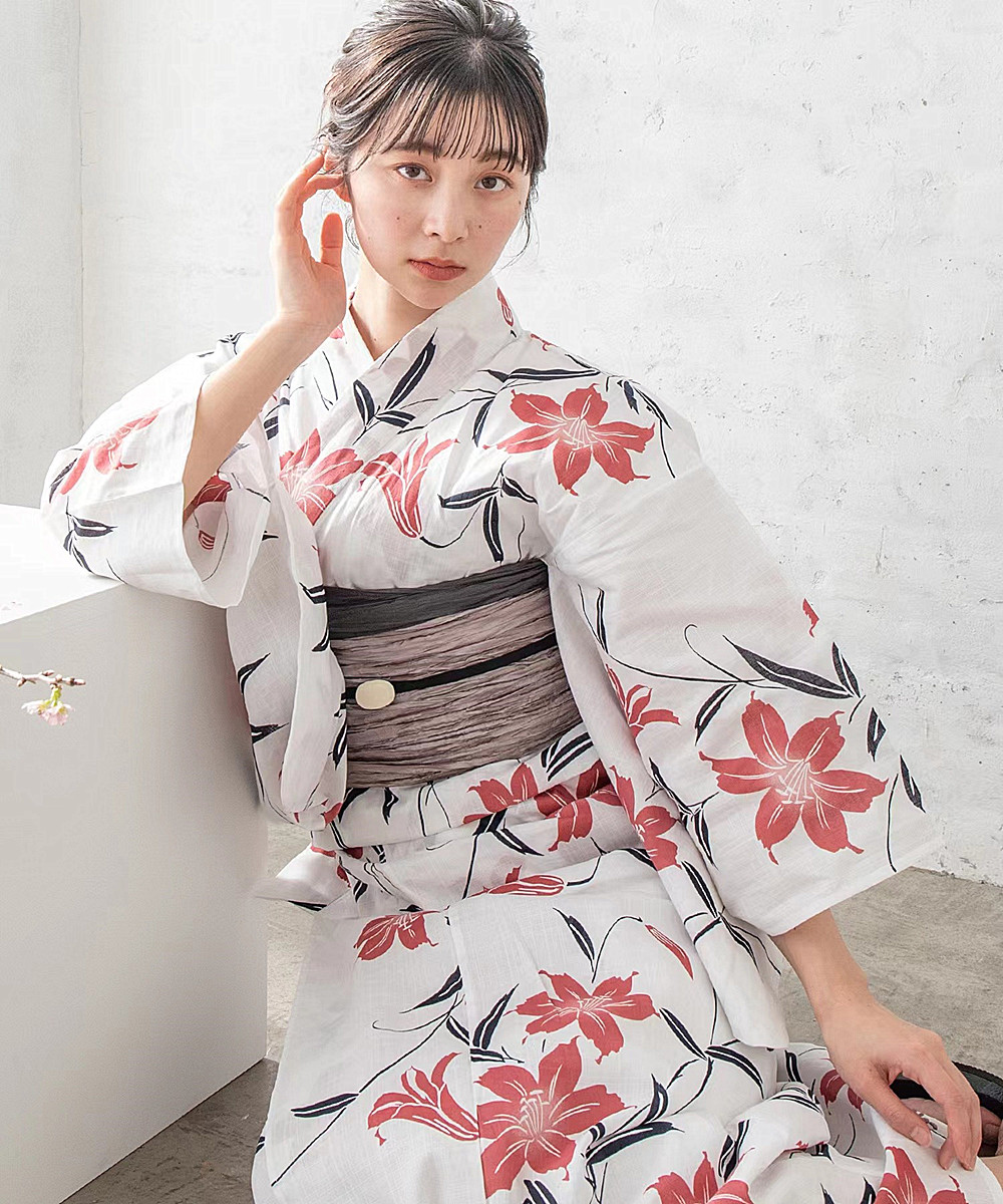 【急速出荷】日本の伝統的なフォーマル着物 ゆかた 女性用 純綿風 日本の撮影 レトロ 旅行着 Yukata