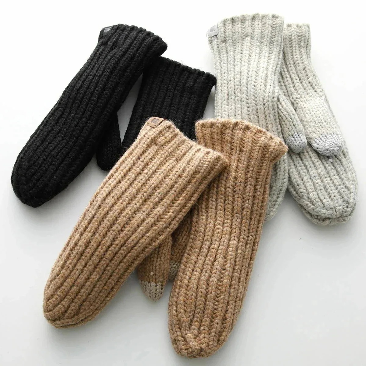 UGG アグ グローブ Chunky Rib Mitten チャンキー リブ ミトン 101022 レディース 手袋 アームウェア ロゴ カラー3色