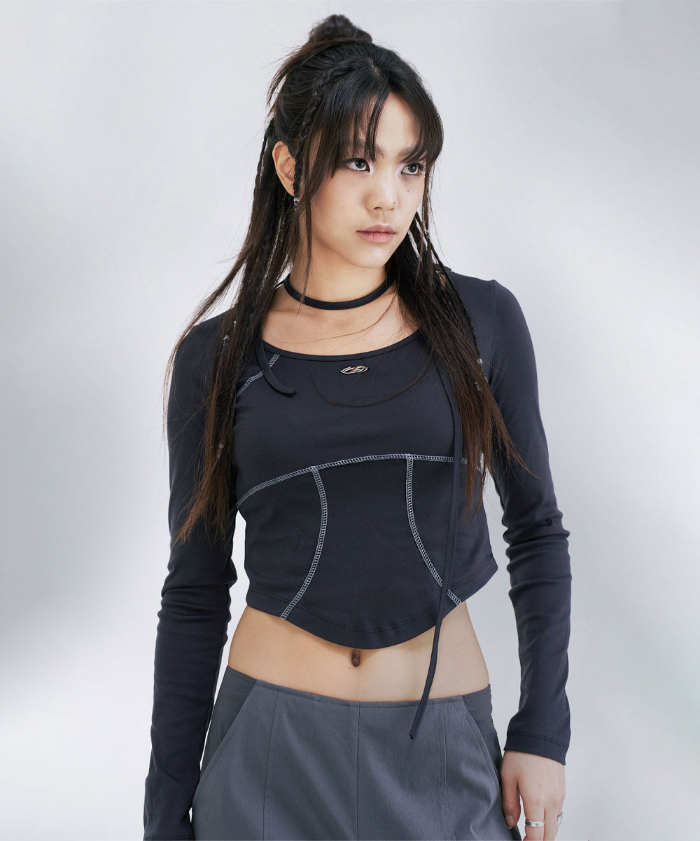 【HUGYOURSKIN】 METAL LOGO SCARF TOP : 3COLOR 8,337円