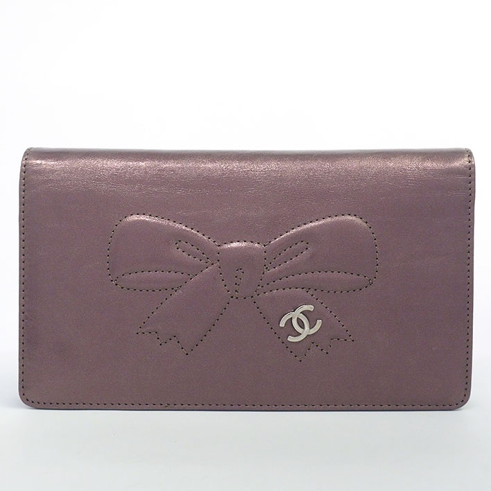 【美品】シャネル メタリック リボンモチーフ CC ココマーク レディースB 【二つ折り財布（小銭入れあり）】
