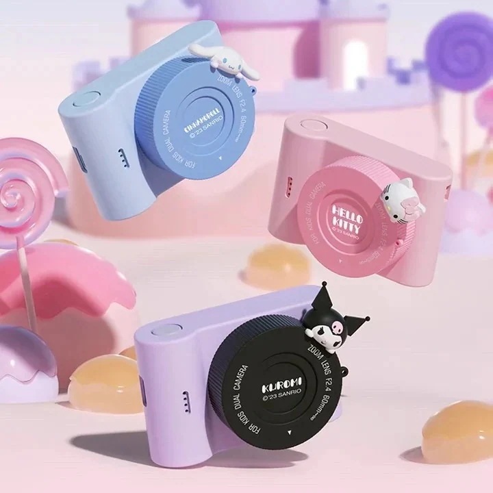 サンリオ デジカメキッズカメラ 子供用 カメラ トイカメラ おもちゃ 写真 動画 操作簡単 前後二重カメラ デジタルカメラ 誕生日 男の子 女の子 64 GBメモリカード