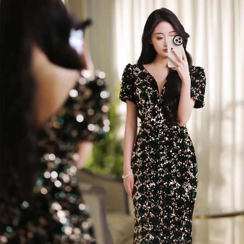 ウエディングドレス Vネックの半袖 二次会 結婚式ドレス 花嫁 フォトウエディング ビーチフォト 前撮り 後撮り 披露宴