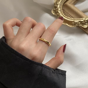 【即納】欧米シンプルファッションINS風幾何気質ゴールドステンレス製指輪女性合わせやすいリングT-R128福袋 キラッとリング 母の日