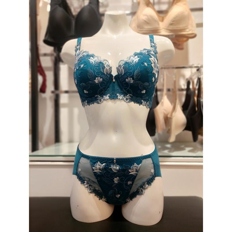 [釜山店] []サルート感覚補正ブラハムパンティーセット(DBR0443DPT0443H BU)