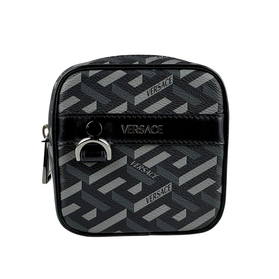 ヴェルサーチ VERSACE ポーチ ベルトポーチ レザー ブラック系 ユニセックス z6425