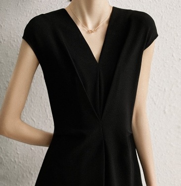 ワンピース 膝丈 フレンチスリーブ Vネック 襟なし スリム デザイン 美ライン ニュアンス スタイルアップ モノトーン かわいい 大人可愛い きれいめ シンプル カジュアル 大人 上品 おしゃれ