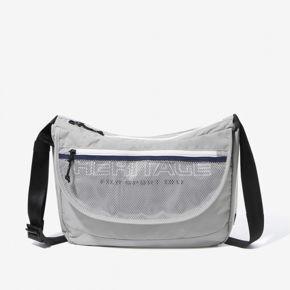 フィラ ヘリテージ 軽量 メッセンジャーバッグ