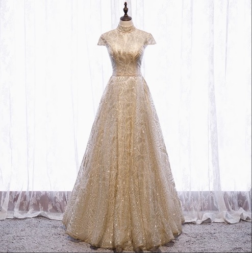 ウエディングドレス オフホワイト ハイネック バックレス 編み上げ 短袖 Aライン キラキラドレス