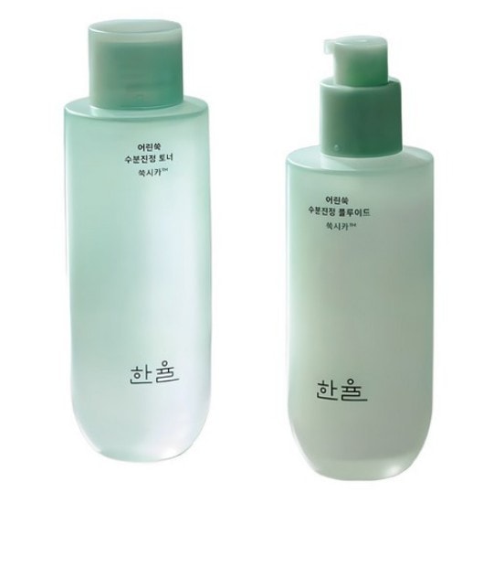 ピュアアルテミシアウォータリーカーミング(化粧水)/TONER ESSENCE SET/使い心地はスッと肌に馴染んで水分が浸透する感じがします！ベタベタとしないのに保湿もしっかりされる