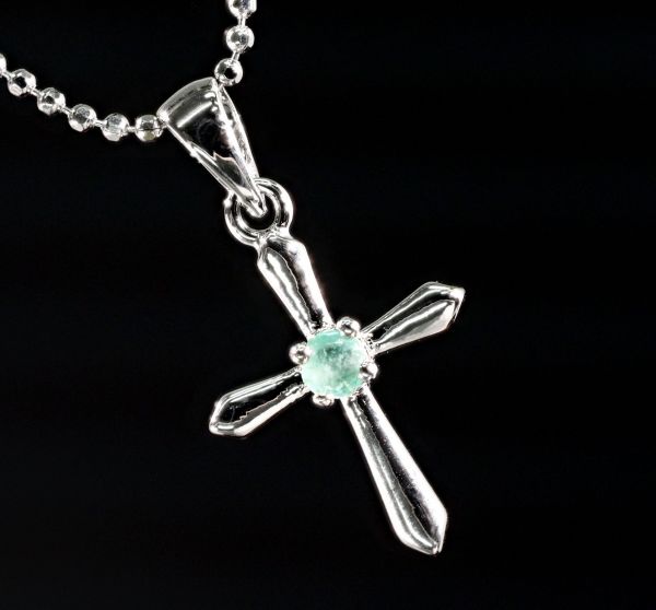 人気商品 豪華 天然 エメラルド クロス ネックレス 十字架( 数量限定販売 カラーP