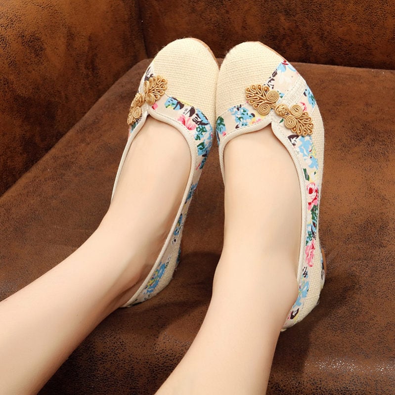 777円OFFクーポン パンプス 痛くない 通気性 耐久 抗菌 快適 クッション センチ ローヒール ラウンドトゥ 美脚 キレイめ ウェッジソール ウエッジ レディース 歩きやすい 通勤 通学 入学式