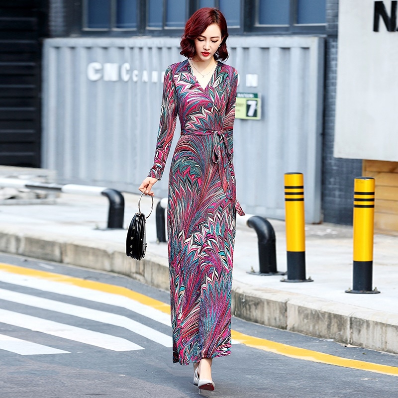 春秋の夏長袖のワンピースを腰のドレスvネック底気質着やせ弾力が膝丈スカート