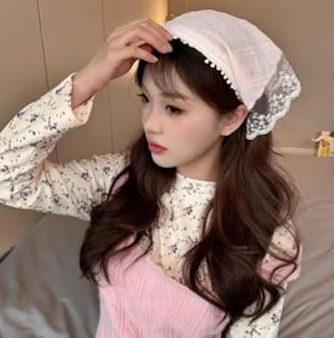 カチューシャ式 ヘアバンダナ バブーシュカ レディース 髪飾り 髪アクセサリー 三角巾 ヘアバンド(ピンク Free Size)