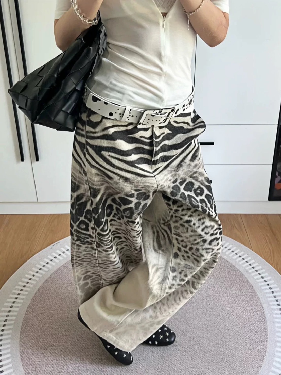 ヒョウ柄グラデーションプリントジーンズ レディース レトロ ルーズ ストレートジーンズ フロアパンツ レディース ジーンズ デニム 10代 20代 30代 40代 y2k ストリートコーデ アメカジコ 5,382円