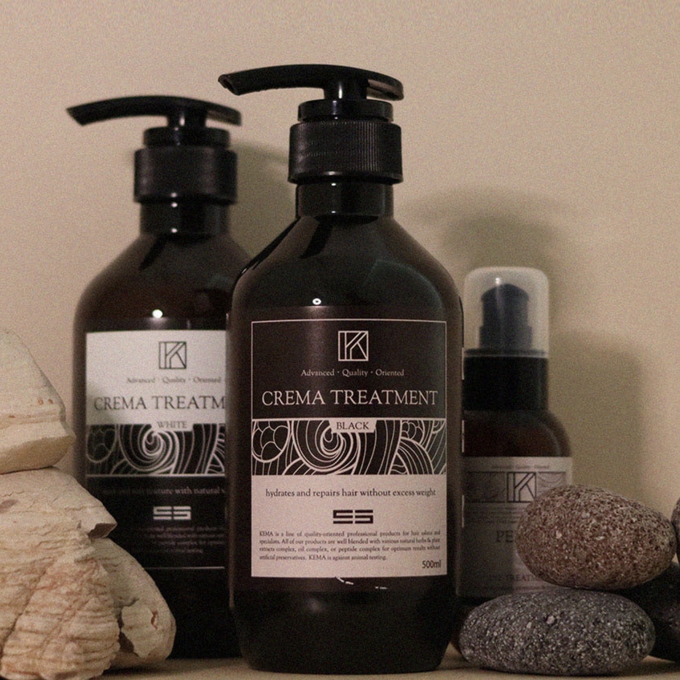 【無料·配送】クレマ ダメージヘア専用トリートメント ブラック 500ml + マスクパックをプレゼント