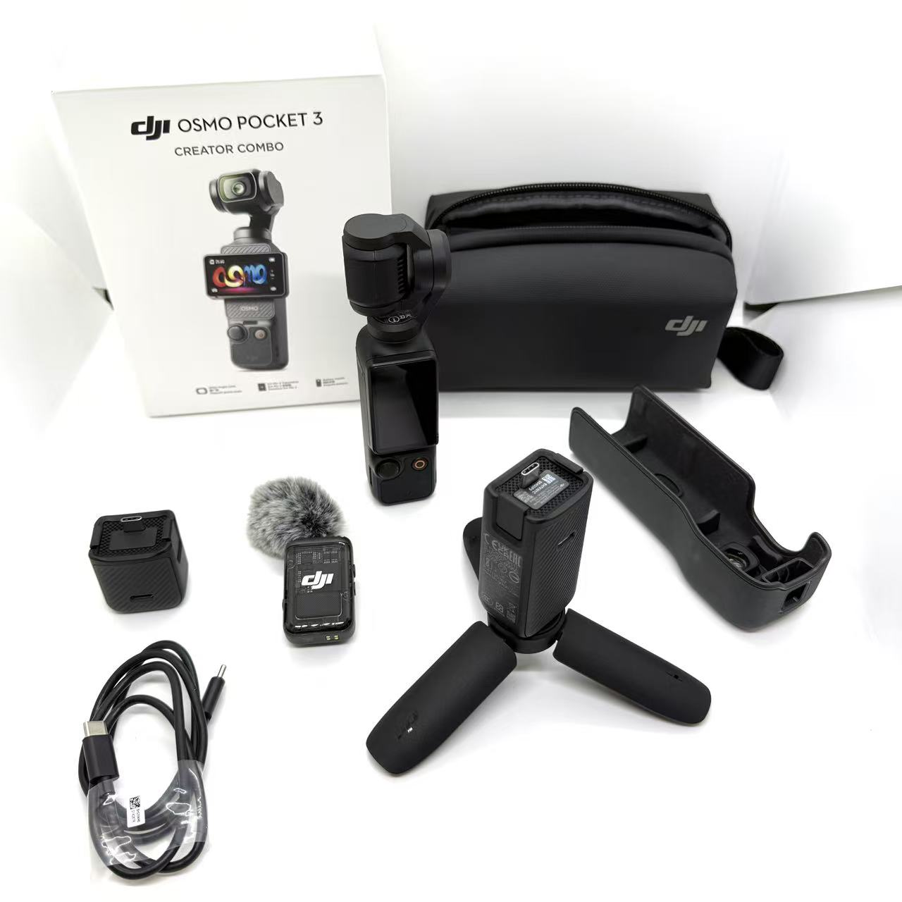 中古品 DJ I vlogカメラ Osmo Pocket 3 クリエイターコンボ 1インチCMOS 4K 120fps 動画対応 3軸スタビライザー ジンバル アクションカメラ デジカメ 顔 被写体ト