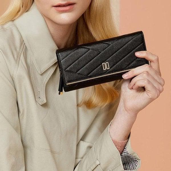 DCWA4F411BK[CARLISLE MODERN]ブラック カーライル パターン ゴールド DD 3段長財布