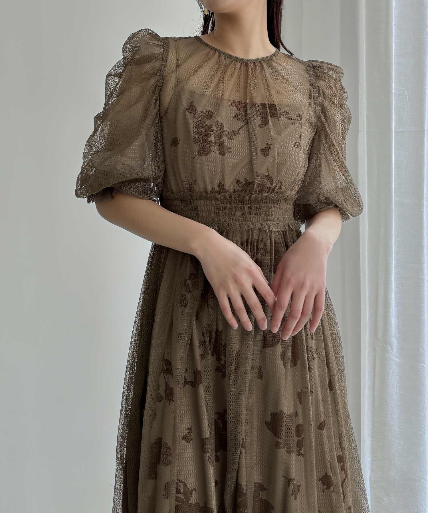 フラワーキャミワンピースチュールレイヤードドレス ワンピース オケージョンドレス パーティードレス 花柄 ウエストゴム フレア 袖あり ボリューム袖 結婚式 二次会 謝恩会 成人式 同窓会 女子会