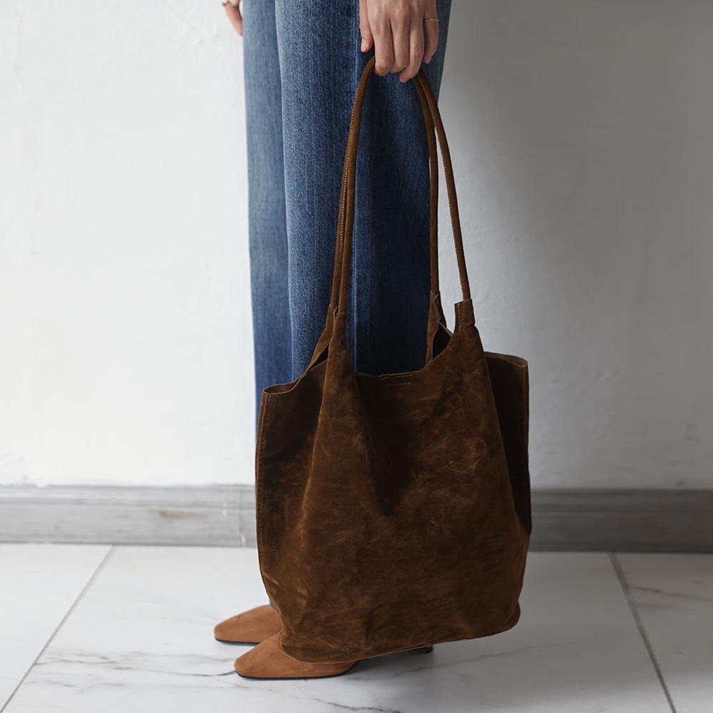 ロビアンスエードショルダーバッグ