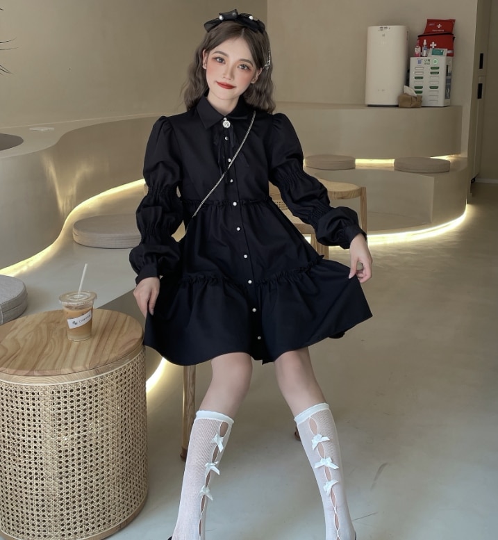 ワンピース ミニ丈 ランタンスリーブ フリル かわいい 大人可愛い きれいめ シンプル カジュアル 大人 上品 おしゃれ お洒落 かっこいい レトロ 大人可愛い 大人女子 こなれ感 ラフ ラブリー