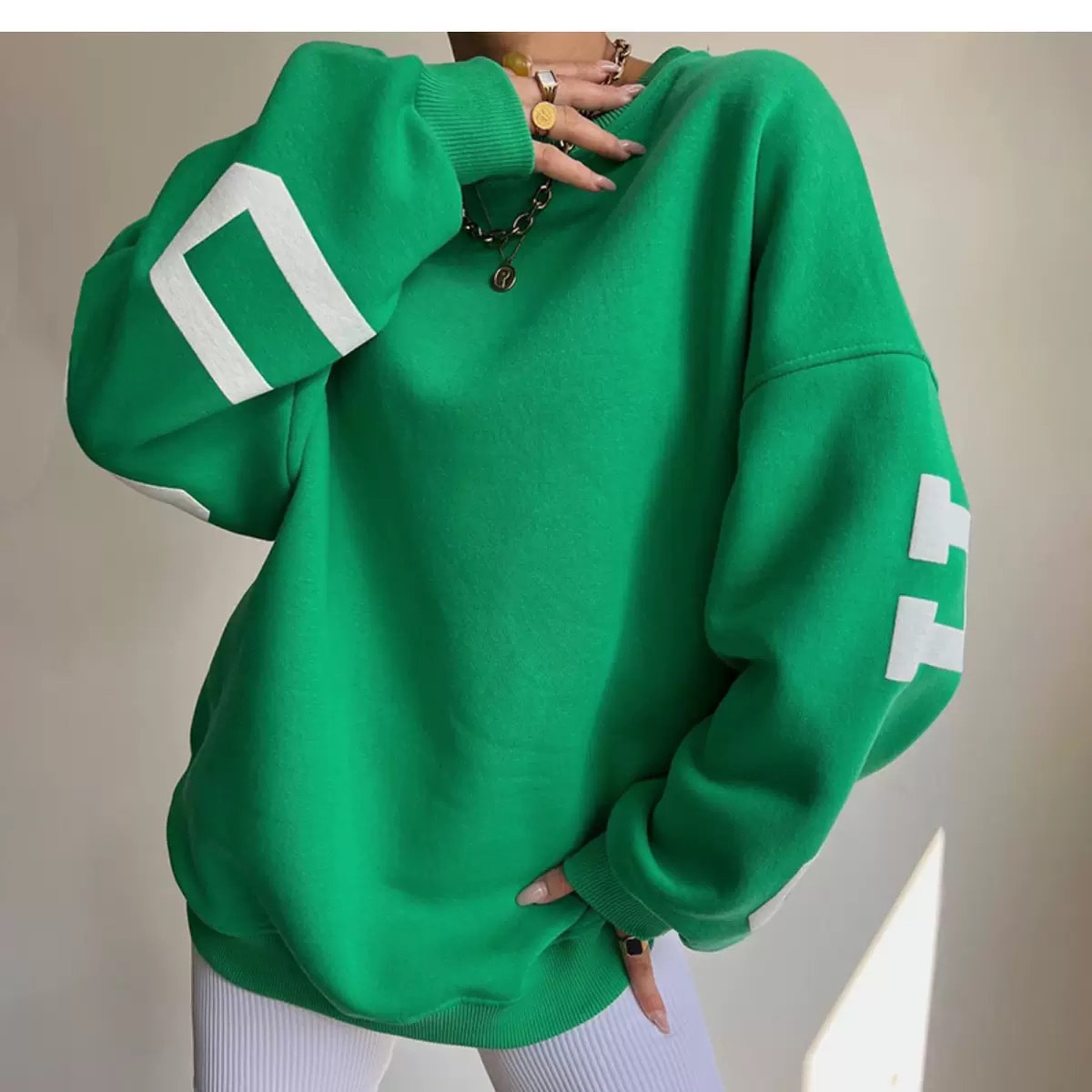 トップス パーカー トレーナー スウェット 長袖 ボリューム袖 ドロップショルダー 萌袖 Uネック ラウンドネック ポリエステル シンプル カジュアル 大人 おしゃれ お洒落 かっこいい こなれ感