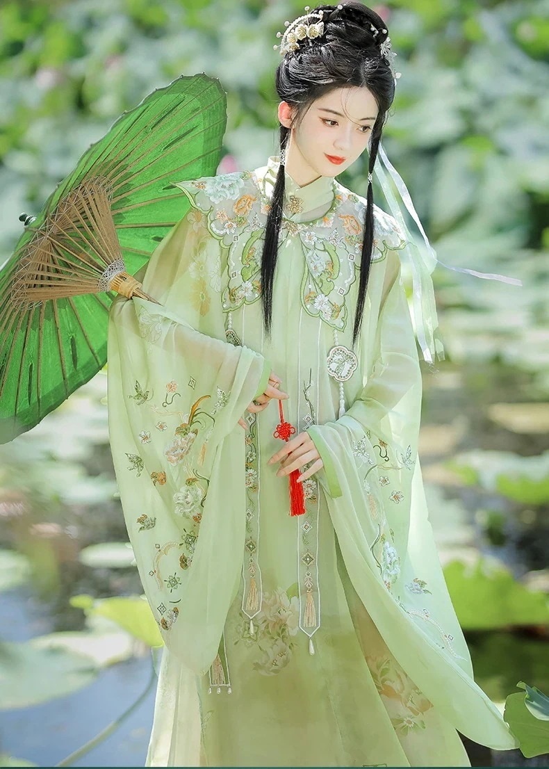 2023秋冬新作明製漢服女性オズの魔法使い刺繍雲肩エレガント妖精精霊学生日常古代服ハロウィンクリスマスパーティー仮装30%までに制限