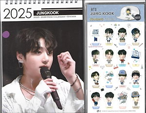 BTS JUNGKOOK [バンタン ジョングク] 2025年2026年 卓上カレンダー+透明スタンディングステッカー[16キャラクター] JK-202404