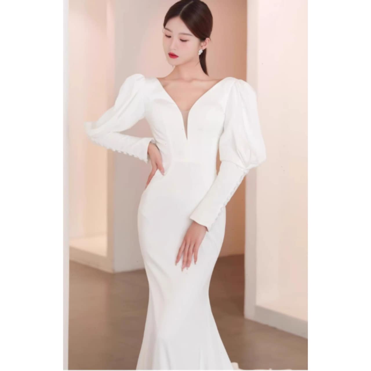 ドレス 衣装 ウエディングドレス 結婚式 披露宴 演奏会ドレス ステージドレス イブニングドレス ロング丈 長袖 ウエストマーク 背中見せ バックシャン かわいい 大人可愛い きれいめ シンプル 大人