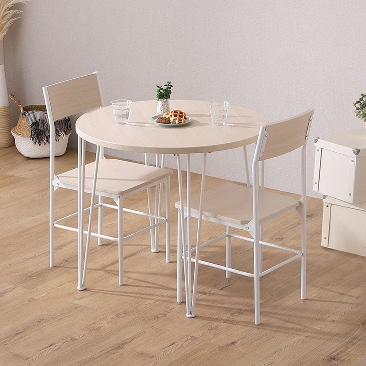 さわやかな円形ダイニング3点セット