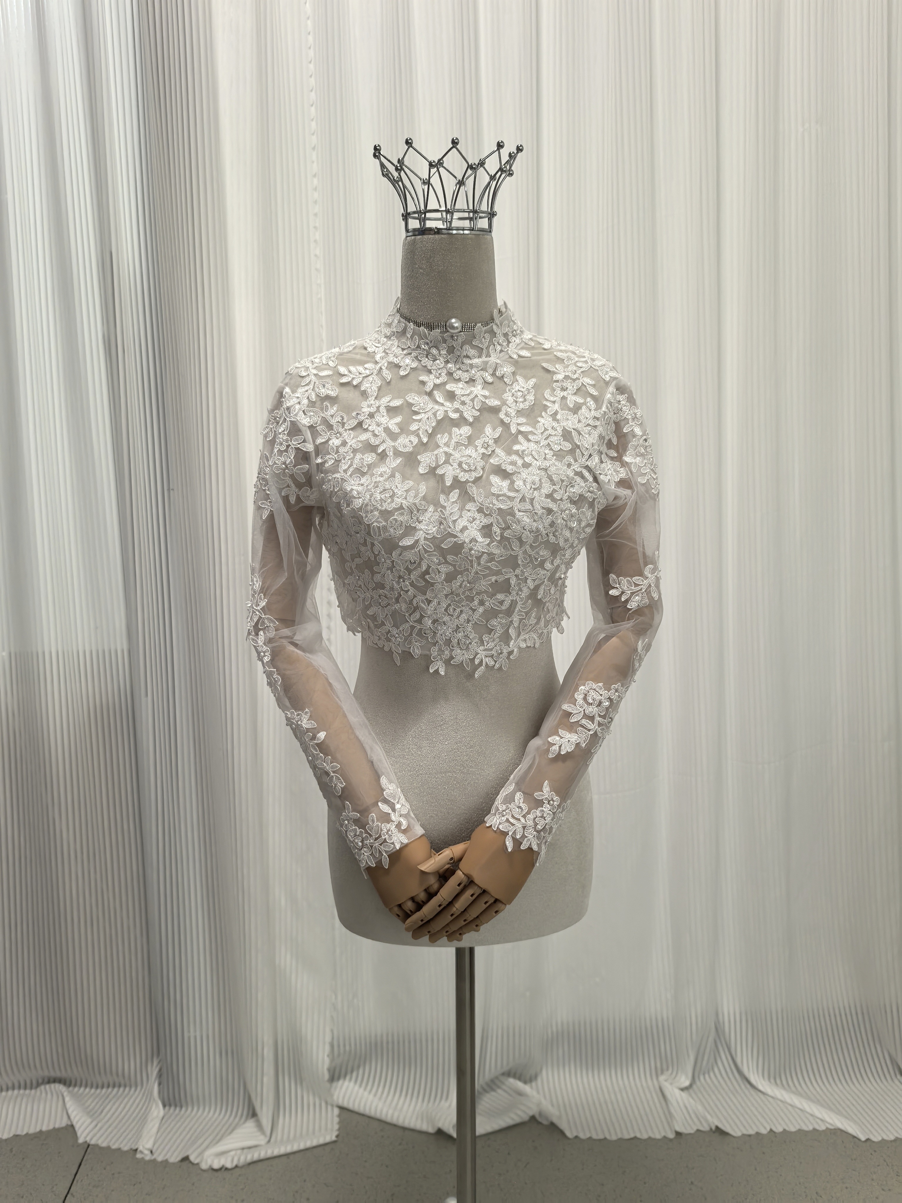 ボレロ ロングスリーブ キラキラスパンコール ハンドメイド くるみボタン ウェディングドレス