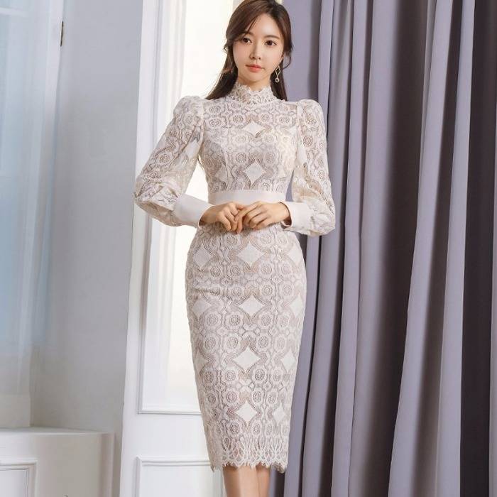 レディース ステッチレース ドレス ワンピース パーティー 二次会 ミモレ丈 膝丈 ミディアム丈 長袖 スタンドカラー Iライン レース 大人 可愛い きれいめ 上品 清楚 おしゃれ アプリコット
