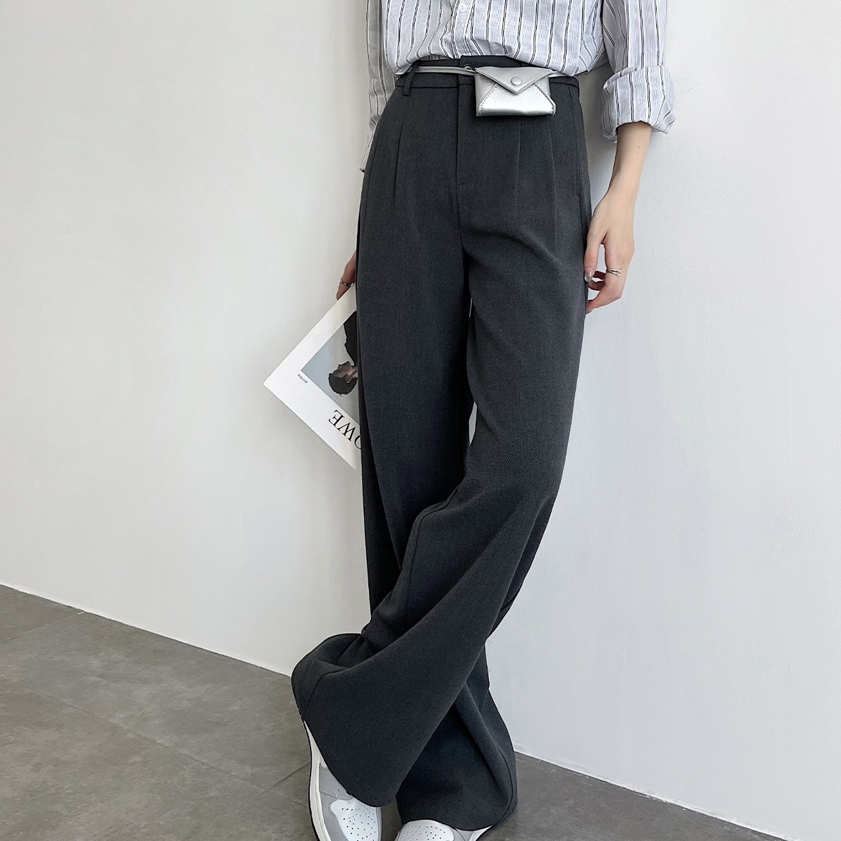 ボトムス パンツ ロングパンツ ストレートパンツ ポケット ハイウエスト スラックス 可愛い かわいい 大人可愛い きれいめ シンプル 上品 おしゃれ カジュアル レトロ こなれ感 個性的 主役級