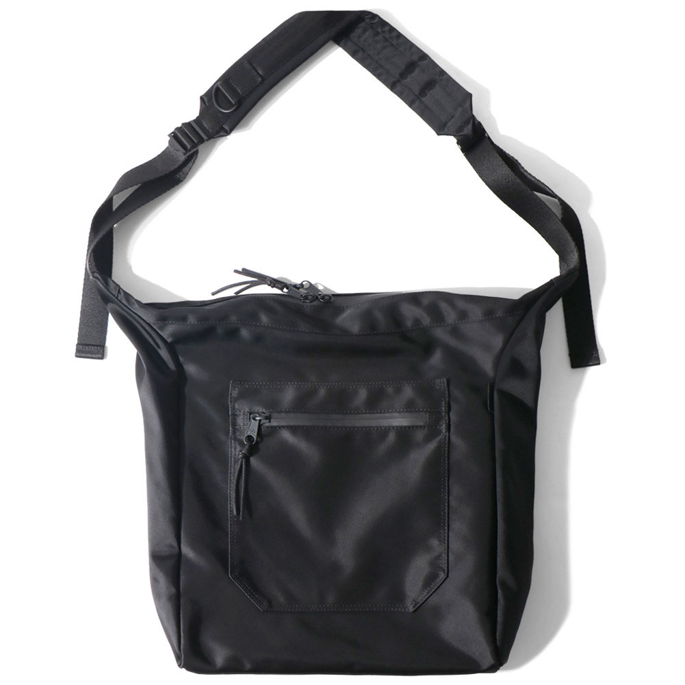 Lucy Cross Bag [Black] 韓国 男女共用 外出用 デート 贈り物 韓流 中学生 高校生 新学期 デイリー カジュアル 人気