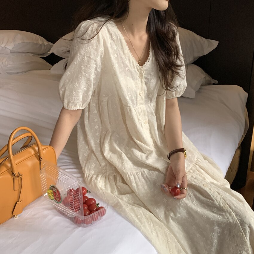 3色 レトロ風 ワンピース 半袖 春 夏 かわいい ロング ワンピドレス 膝下 ロング ロング丈 五分袖 Vネック シフォン 前開き 透け感 白 ホワイト 緑 グリーン 春カラー カラバリ アプリコッ 5,724円