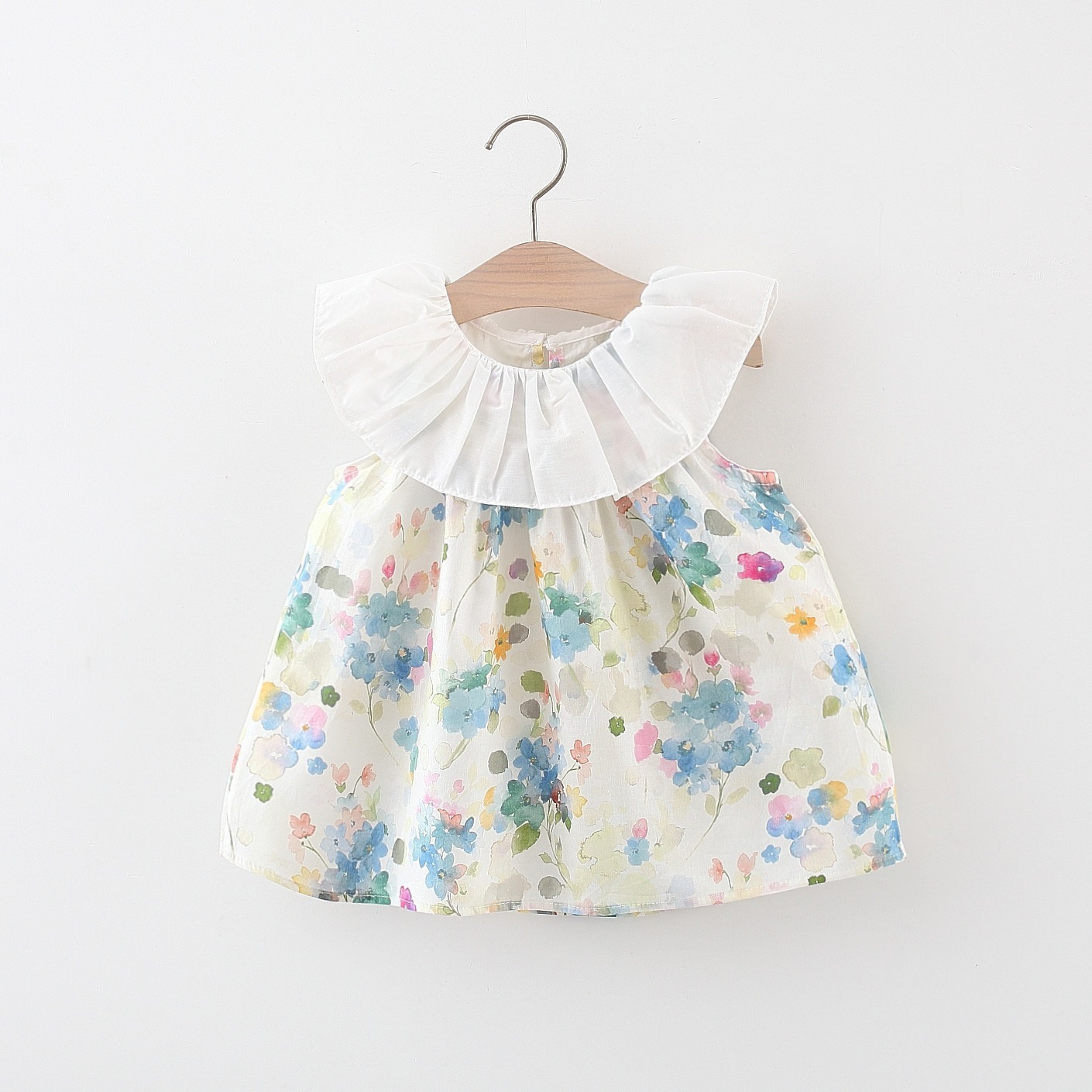 【1つ買うと10つ無料】小さな花の大きな白い袖の女の子のコットンドレス